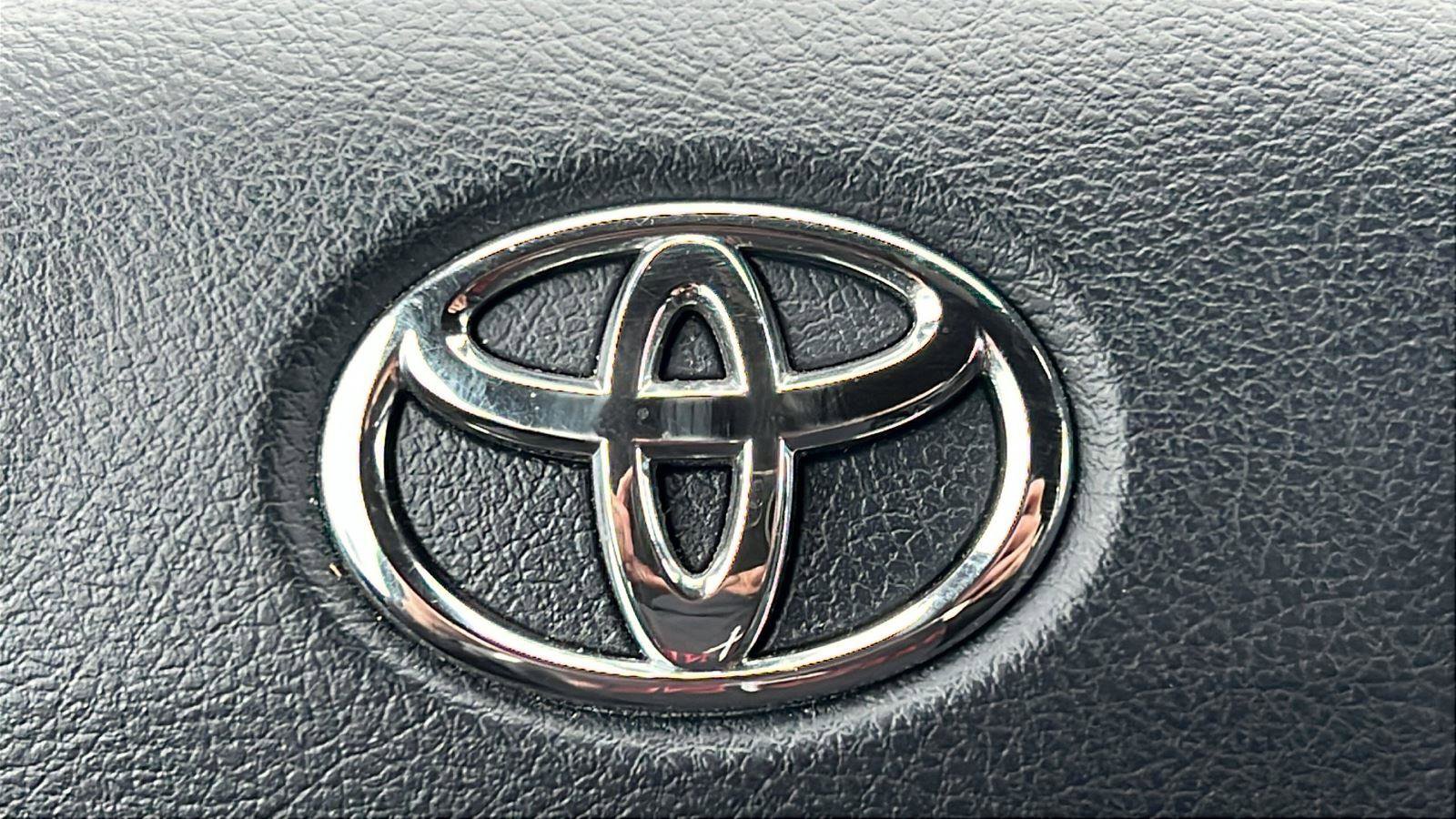 Used 2020 Toyota Tacoma TRD Sport image 30