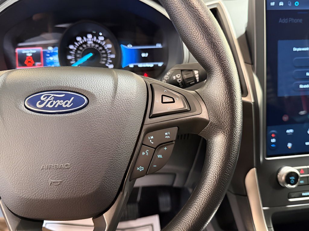Used 2024 Ford Edge SE w/ Black Appearance Package AWD/4WD image 32