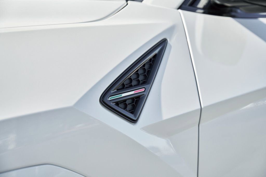 Used 2024 Lamborghini Urus S image 8
