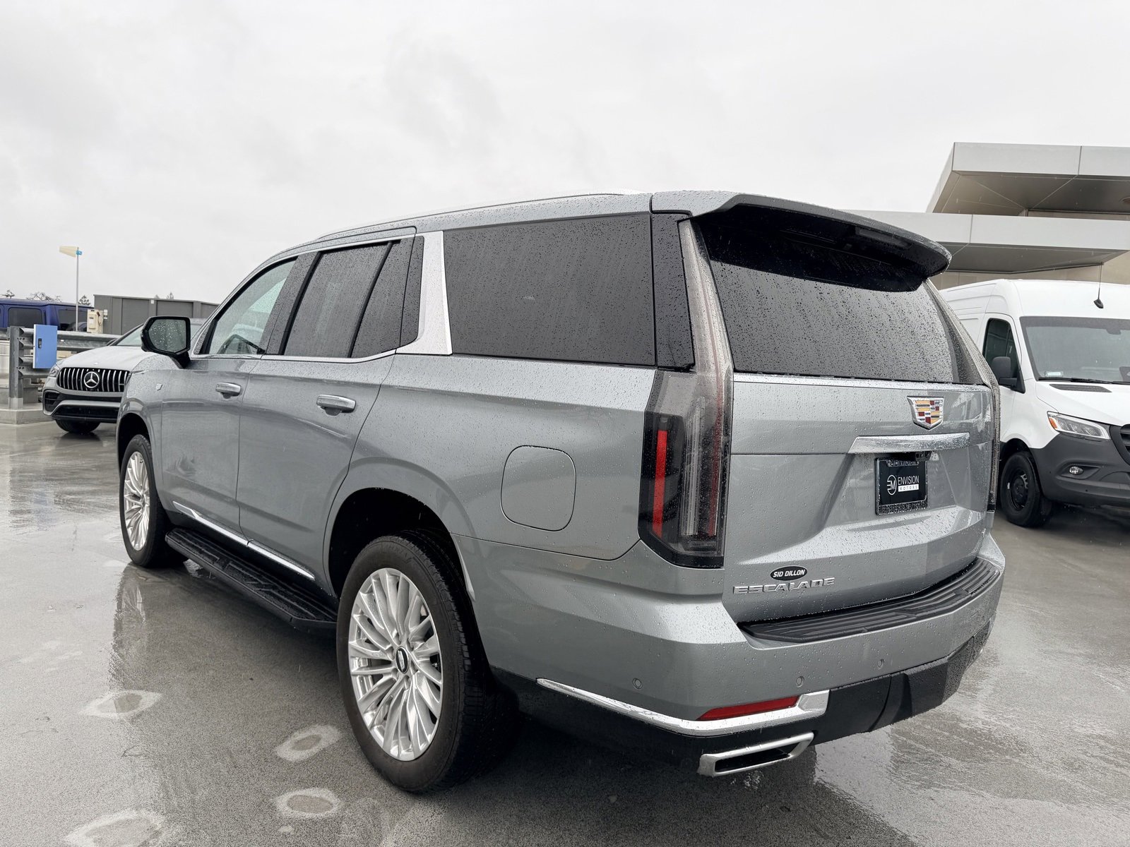 Used 2025 Cadillac Escalade Premium Luxury image 5