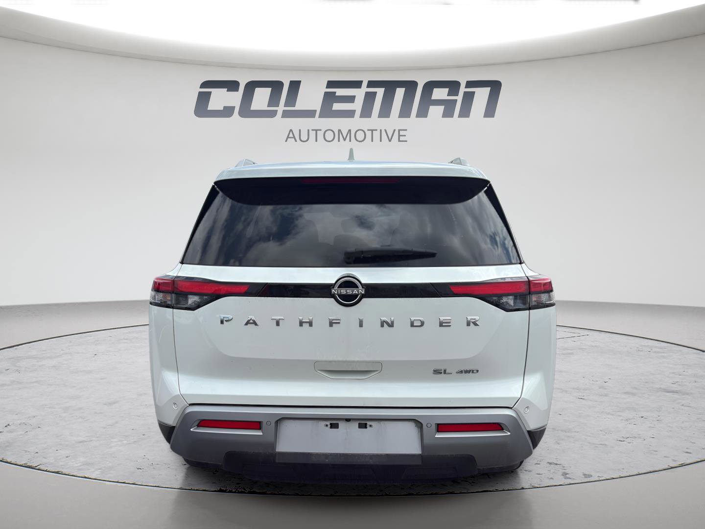 Used 2022 Nissan Pathfinder SL AWD/4WD image 4