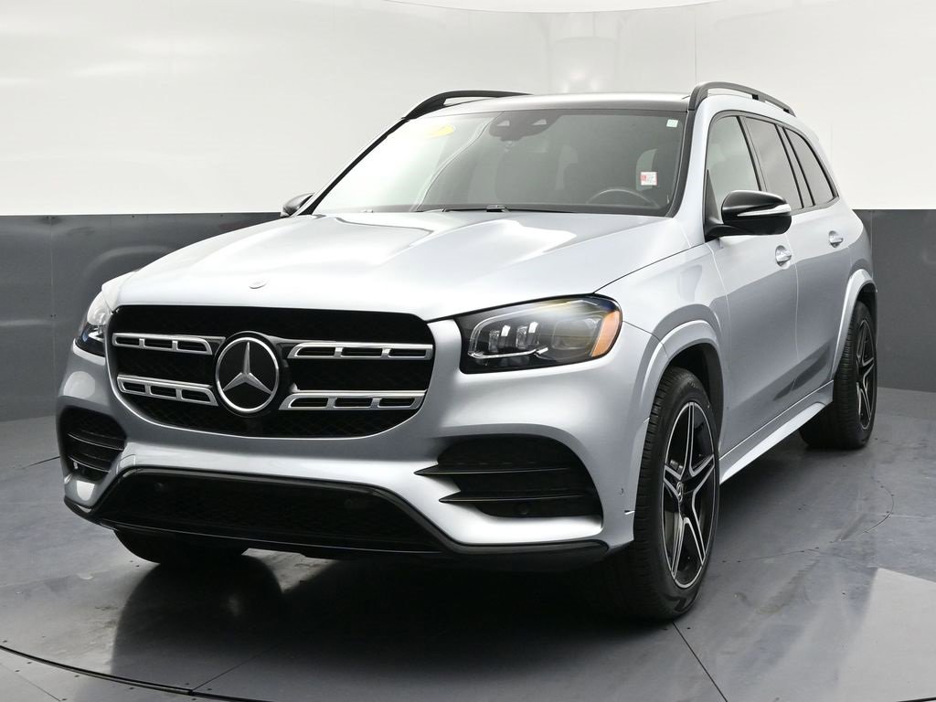Used 2022 Mercedes-Benz GLS 450 4MATIC image 3