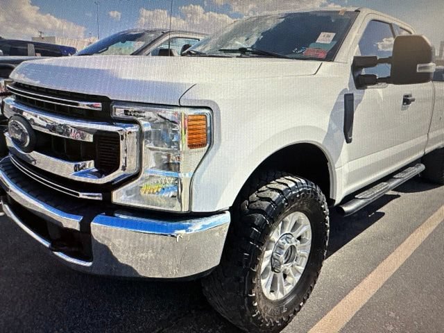 Used 2022 Ford F250 XLT w/ Camper Package AWD/4WD image 4