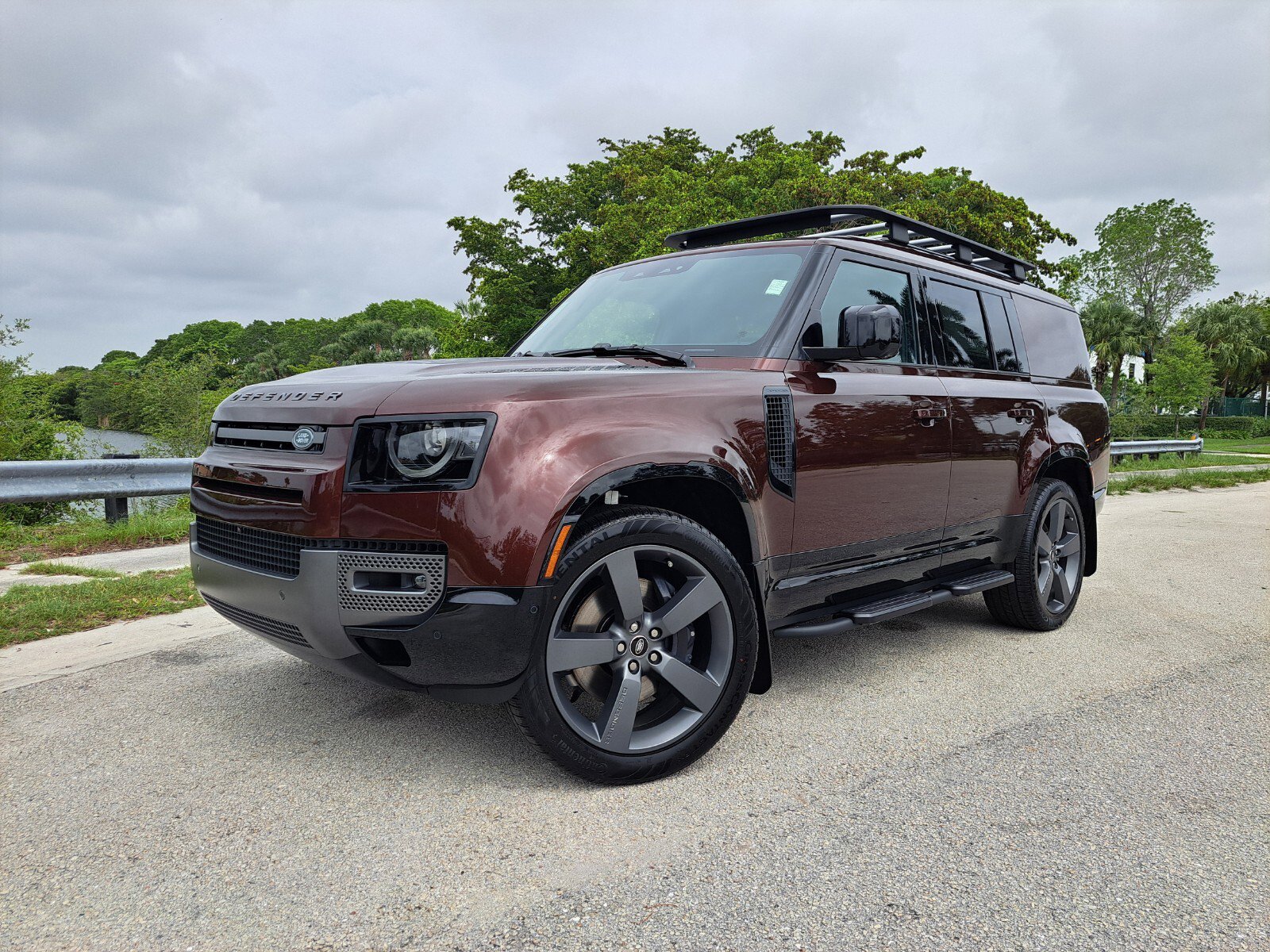Used 2025 Land Rover Defender 130 Outbound