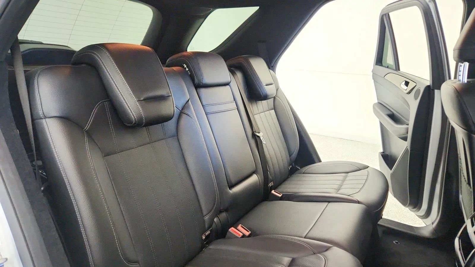 Used 2018 Mercedes-Benz GLE 350 4MATIC image 31