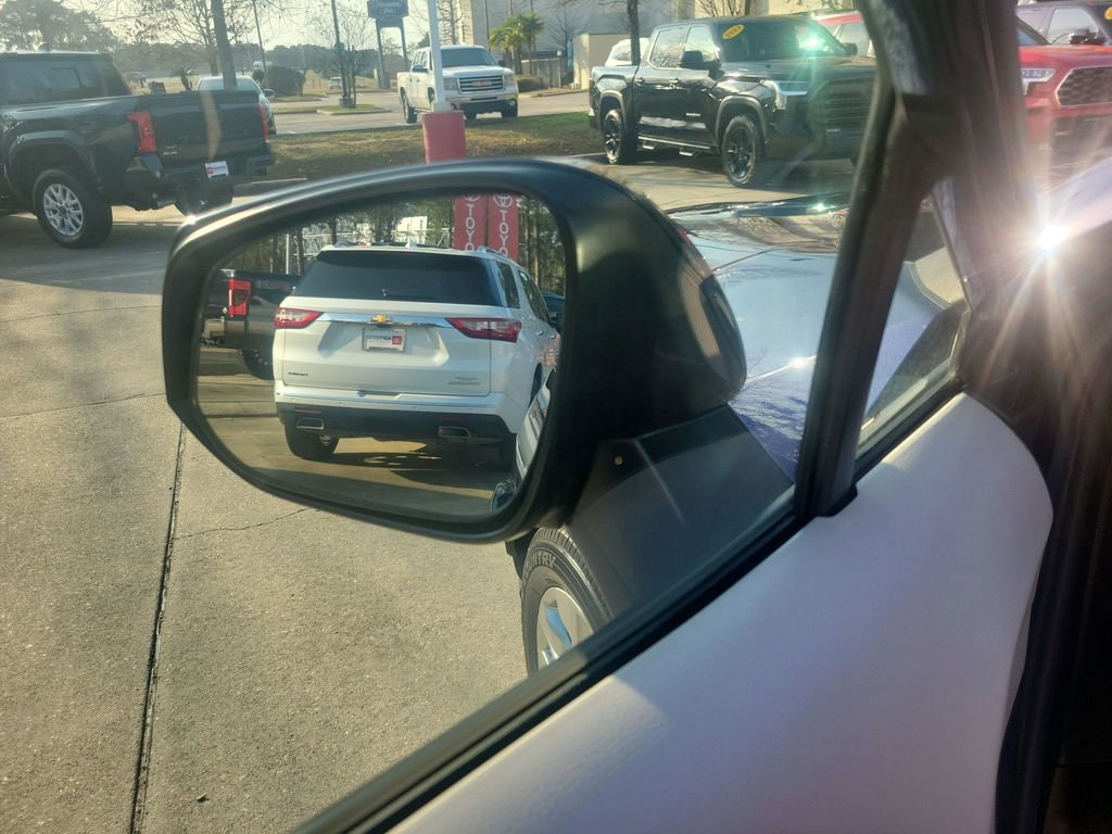 Certified 2022 Toyota RAV4 XLE Premium image 11