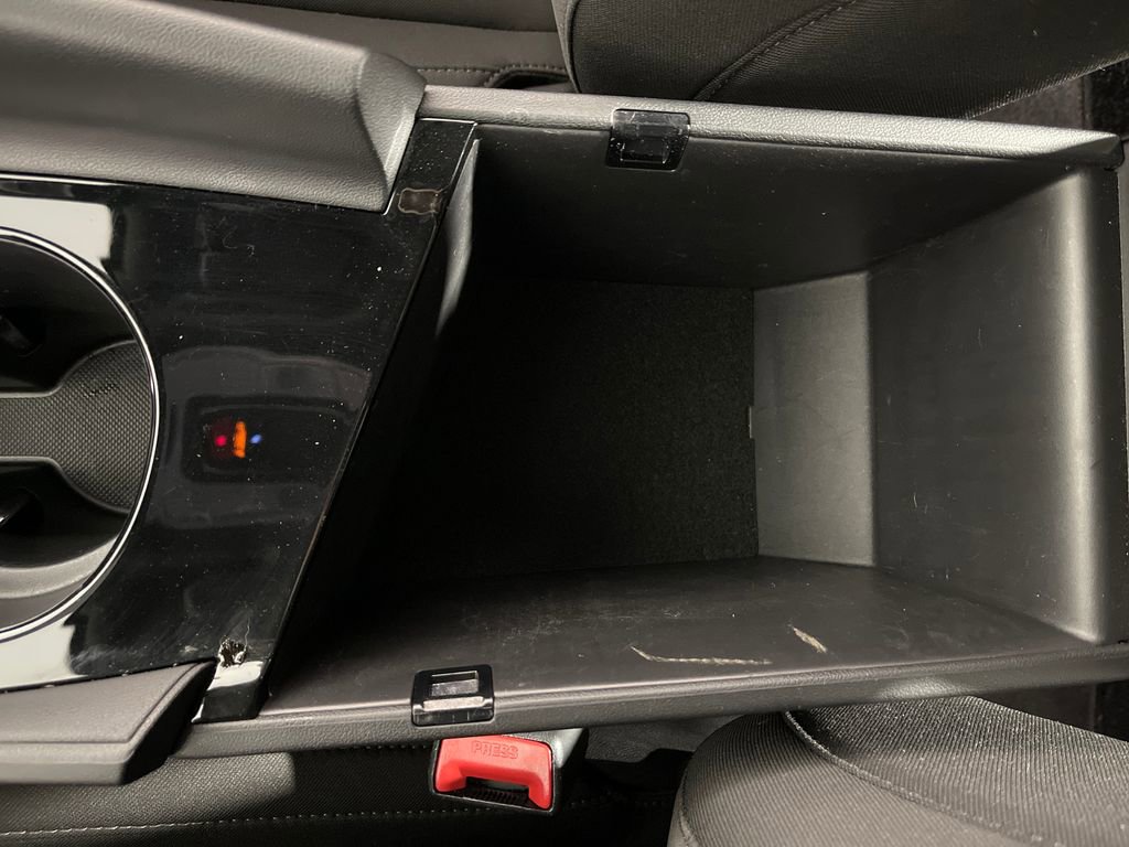 Certified 2025 Hyundai Elantra SEL FWD image 25