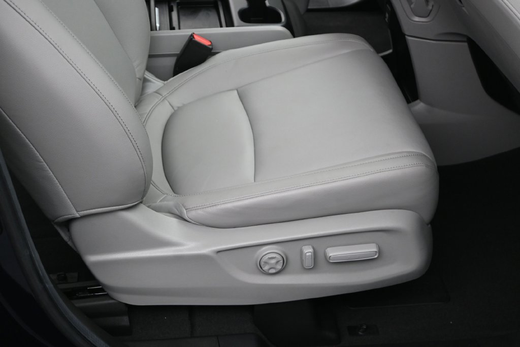 Certified 2024 Honda Odyssey EX-L image 11