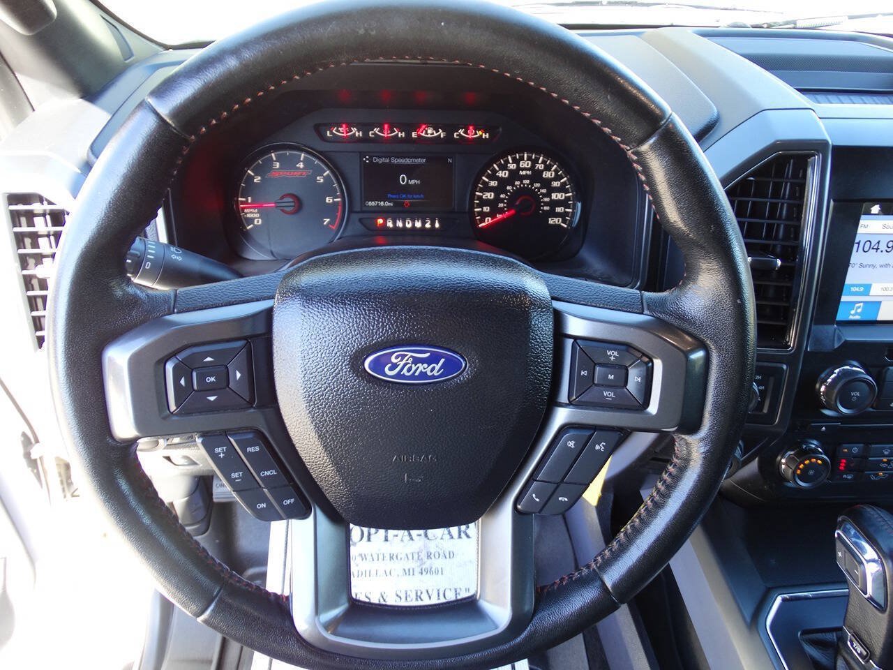 Used 2017 Ford F150 4x4 SuperCrew XLT w/ FX4 Pkg w/ Equipment Group 302A Luxury image 15