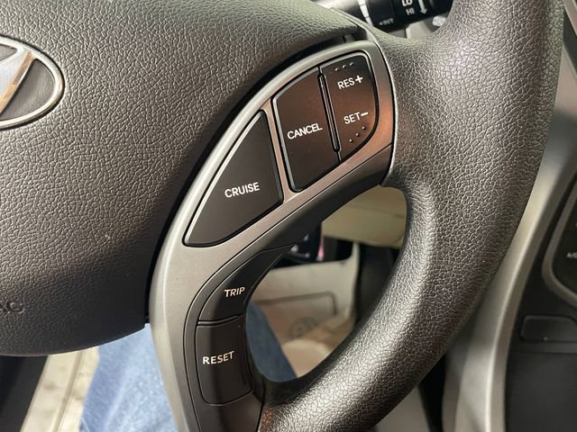 Used 2016 Hyundai Elantra SE image 10