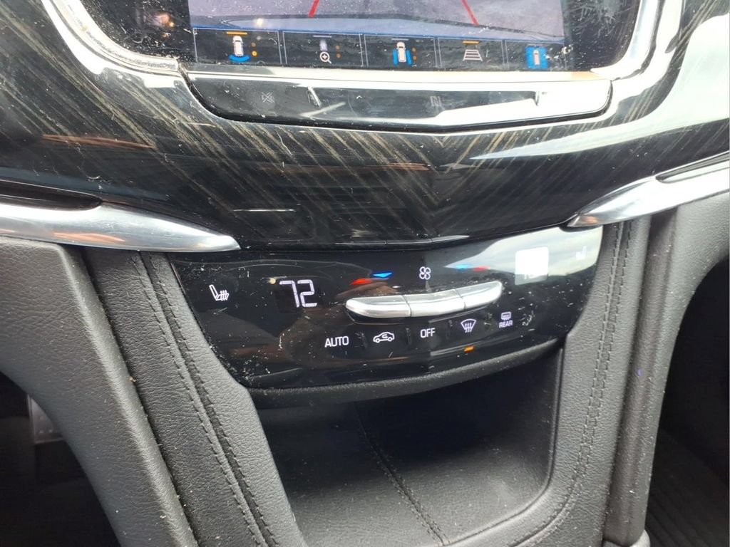 Used 2021 Cadillac XT6 Premium Luxury AWD/4WD image 12