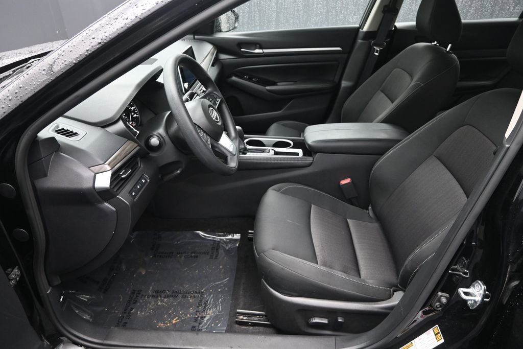 Used 2023 Nissan Altima 2.5 SV FWD image 15