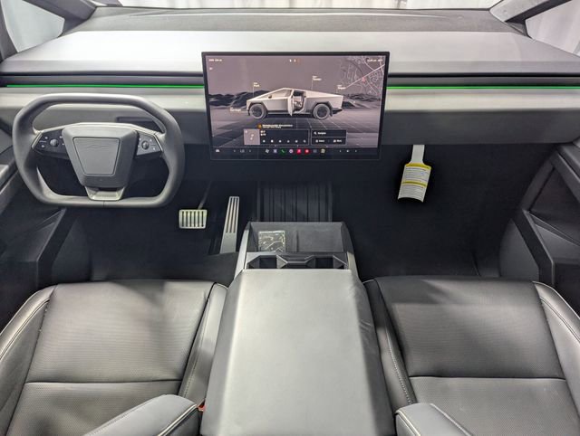Used 2024 Tesla Cybertruck AWD Crew Cab image 6