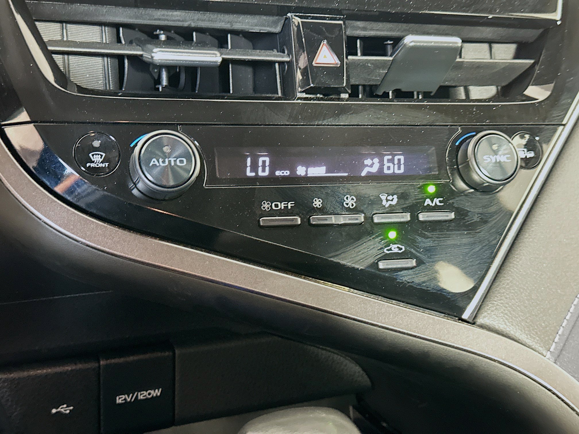 Used 2024 Toyota Camry SE FWD image 23