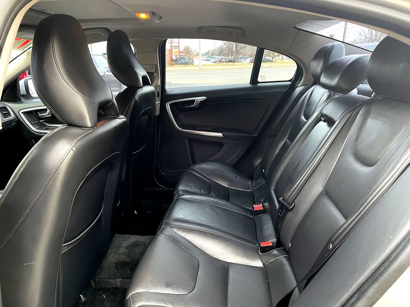 Used 2015 Volvo S60 T5 Premier image 10