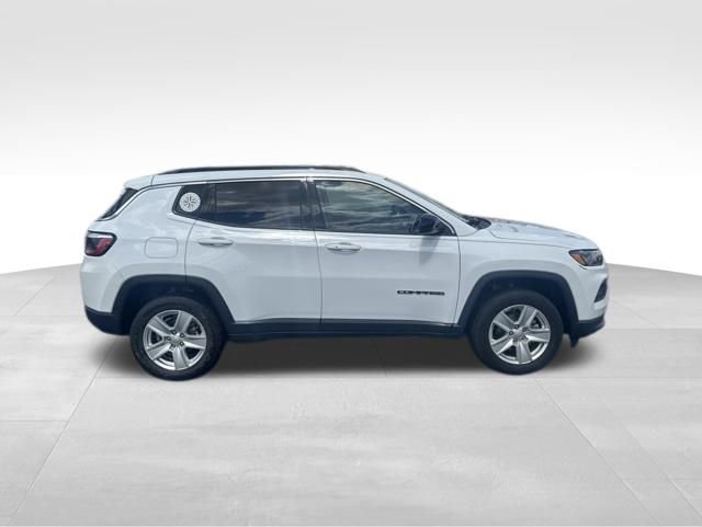 Used 2022 Jeep Compass Latitude AWD/4WD image 5
