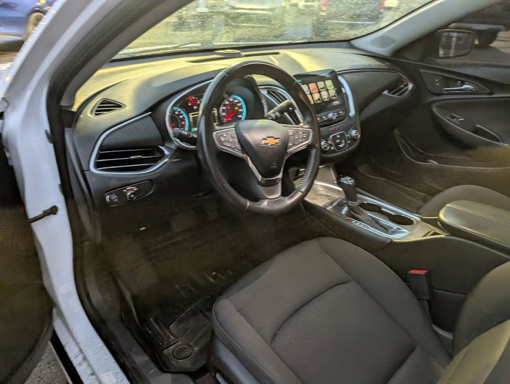 Used 2018 Chevrolet Malibu LT w/ Redline Edition image 12