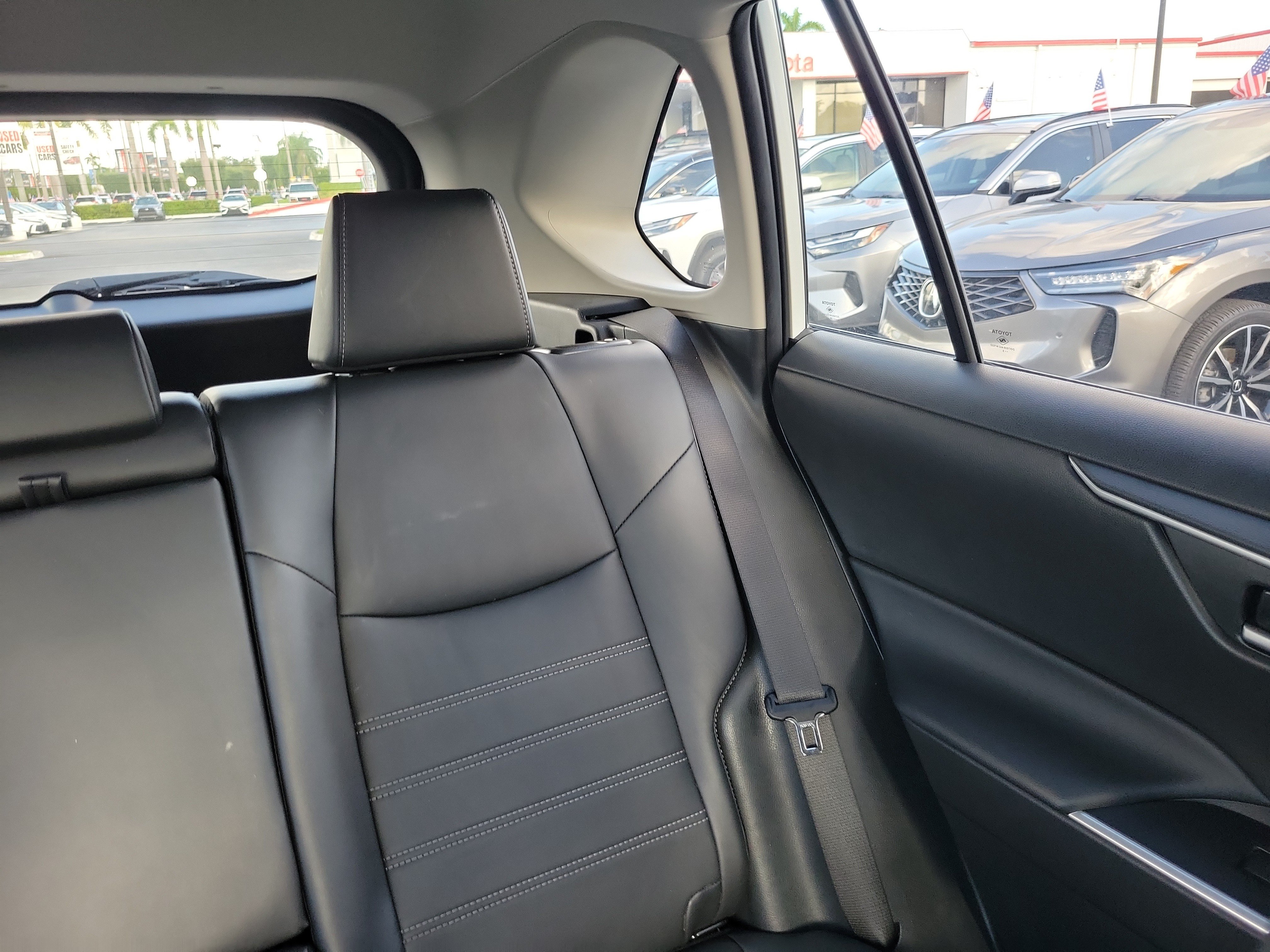 Used 2025 Toyota RAV4 XLE Premium FWD image 22