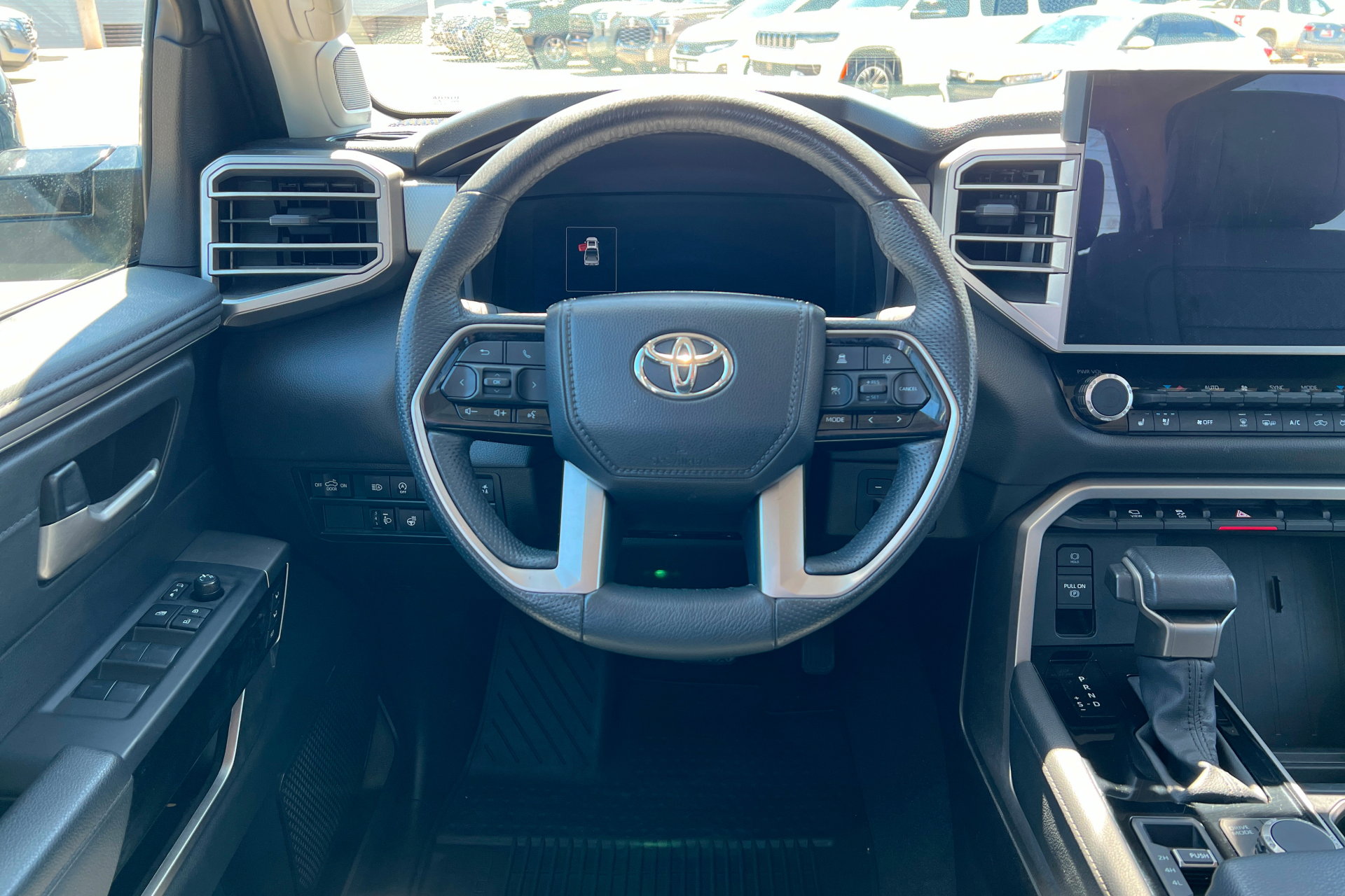 Used 2024 Toyota Tundra Limited AWD/4WD image 13