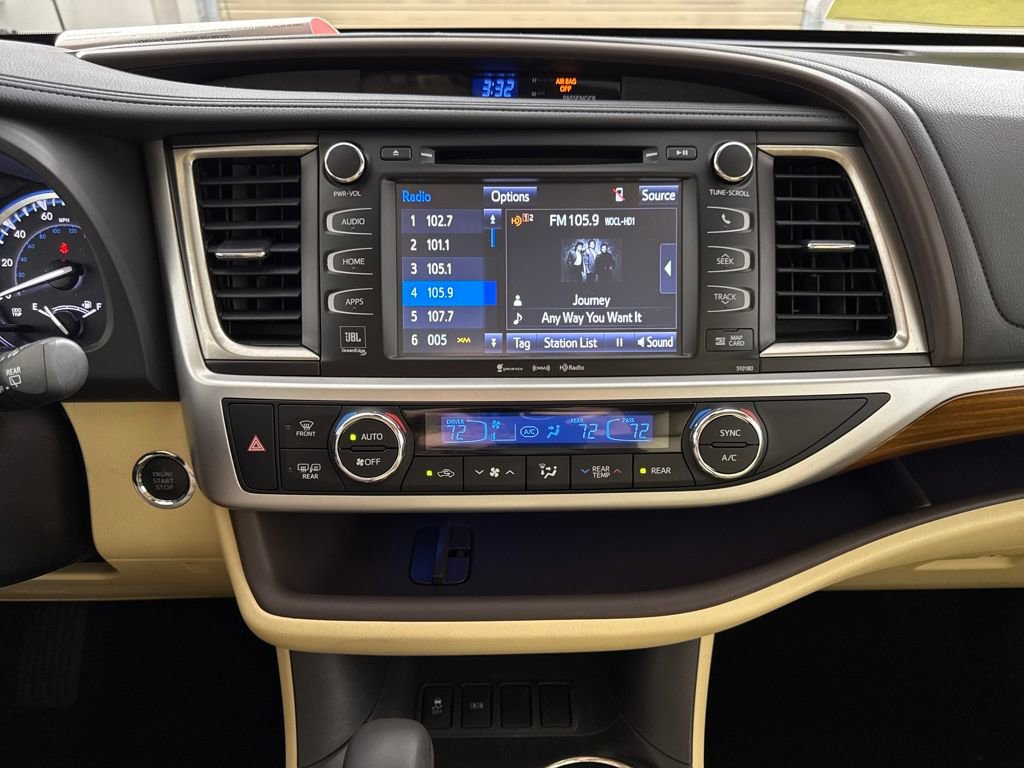 Used 2017 Toyota Highlander Limited image 15