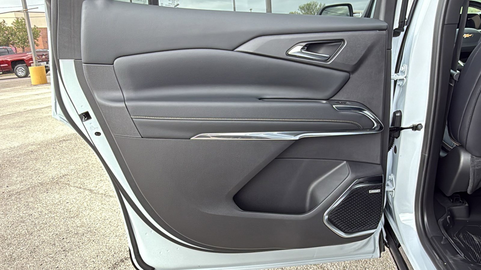 New 2026 Chevrolet Traverse High Country w/ LPO, Floor Liner Package image 13