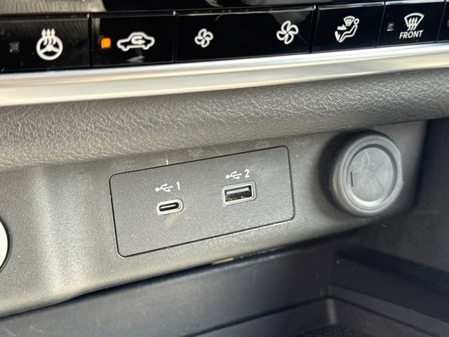 Used 2023 Nissan Rogue SL image 28