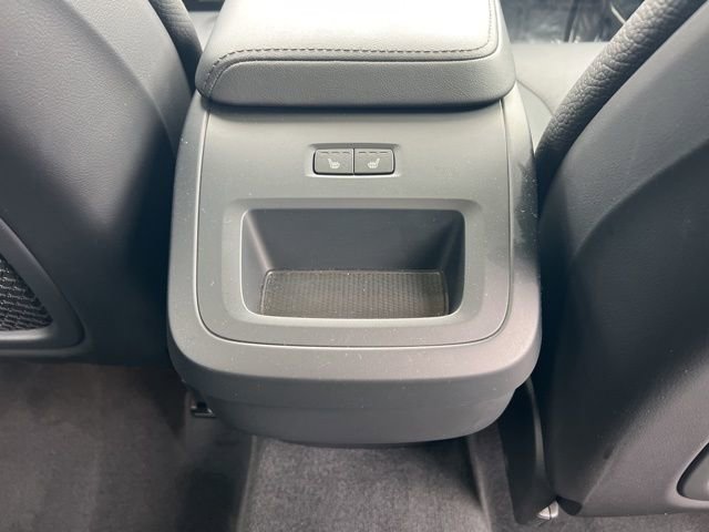 Certified 2025 Volvo XC60 B5 Plus image 20