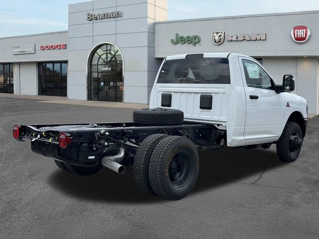 New 2026 RAM 3500 Tradesman AWD/4WD image 7