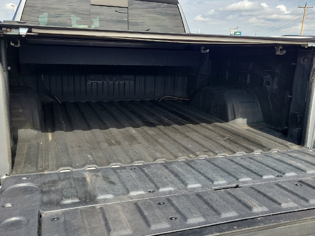 Used 2019 GMC Sierra 1500 SLT w/ SLT Premium Plus Package AWD/4WD image 8