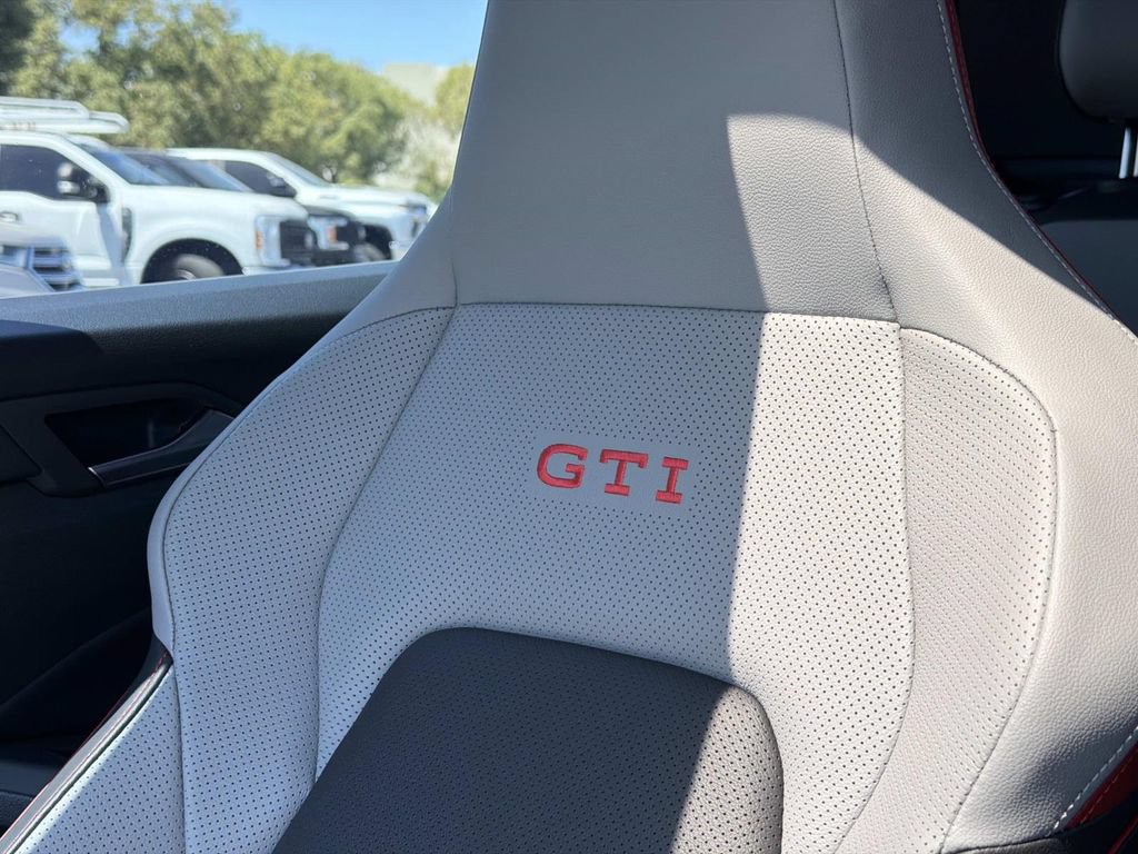 Used 2025 Volkswagen GTI SE FWD image 26