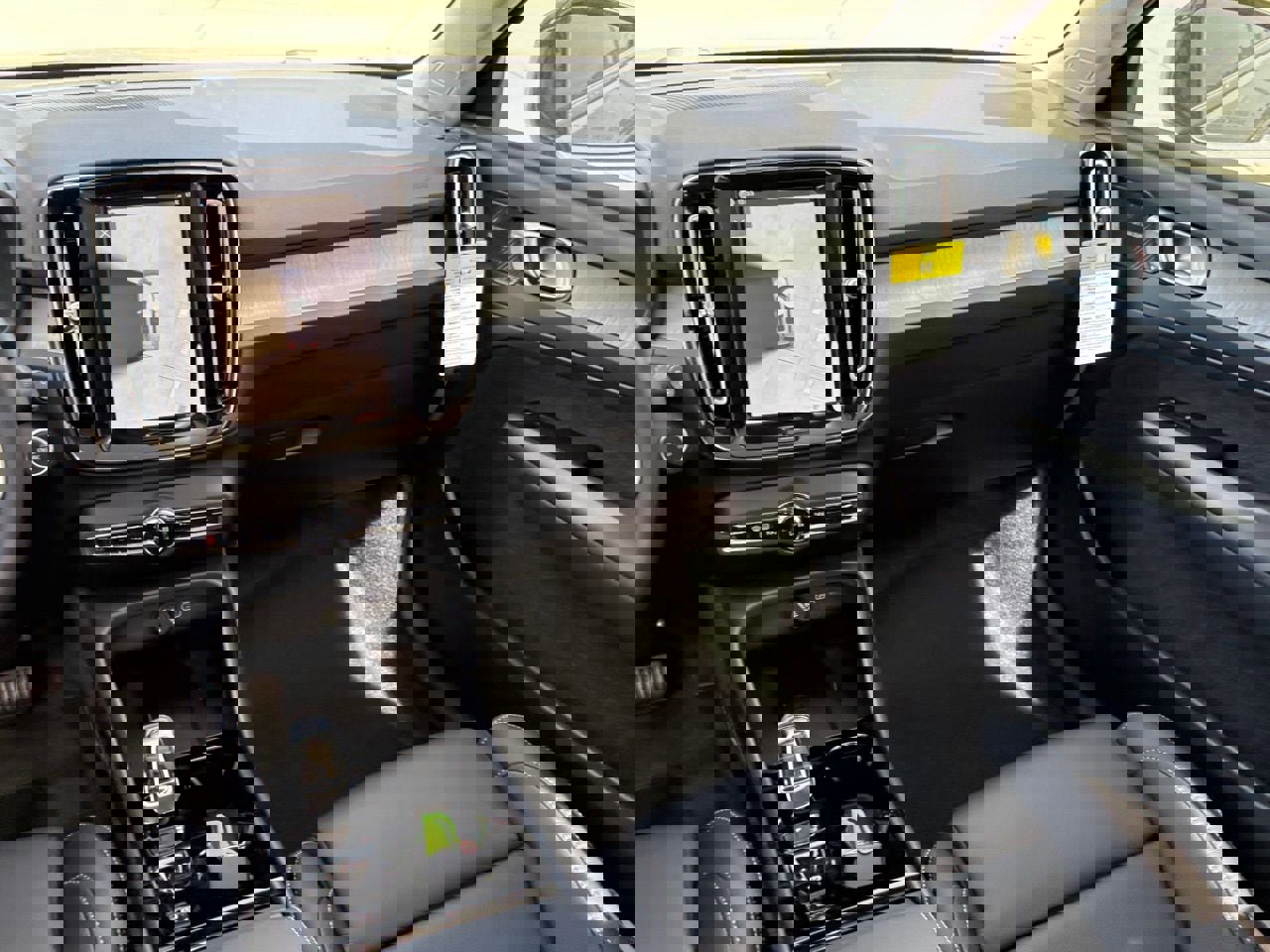 New 2026 Volvo XC40 B4 Plus w/ Protection Package Premier image 12