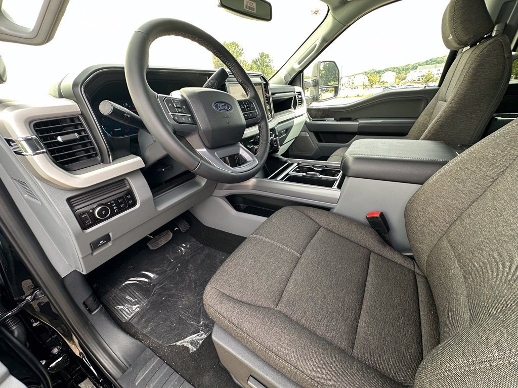 New 2027 Ford F250 XLT w/ XLT Premium Package AWD/4WD image 18