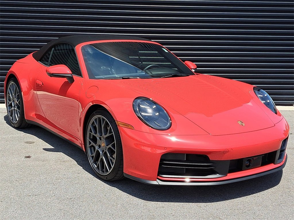 Certified 2025 Porsche 911 Carrera image 8