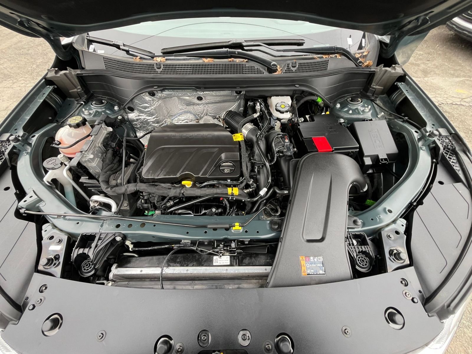 Used 2025 Chevrolet Trax LT image 30