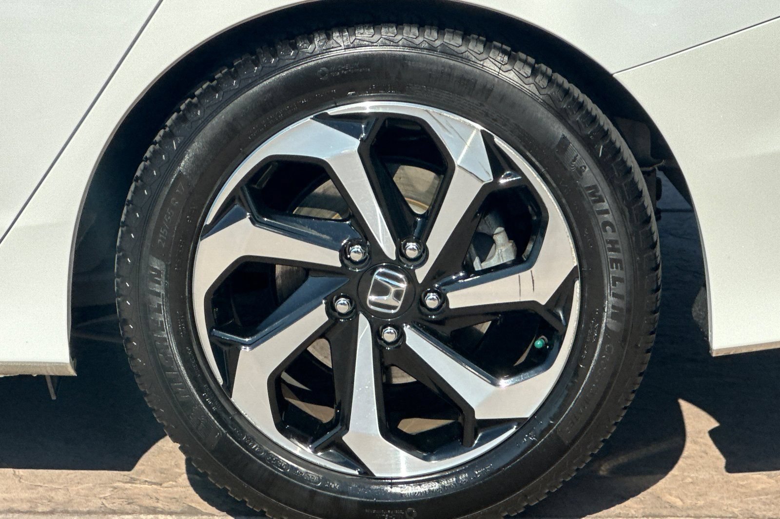 Used 2016 Honda Accord EX-L image 30