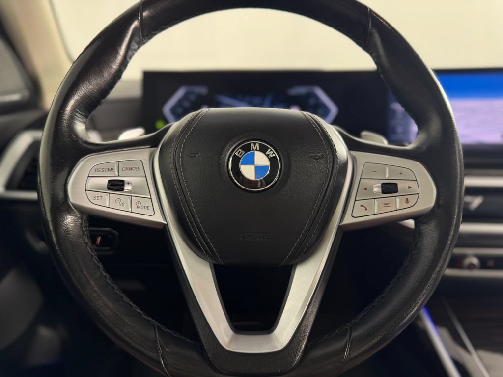 Used 2023 BMW X7 xDrive40i w/ Premium Package AWD/4WD image 14