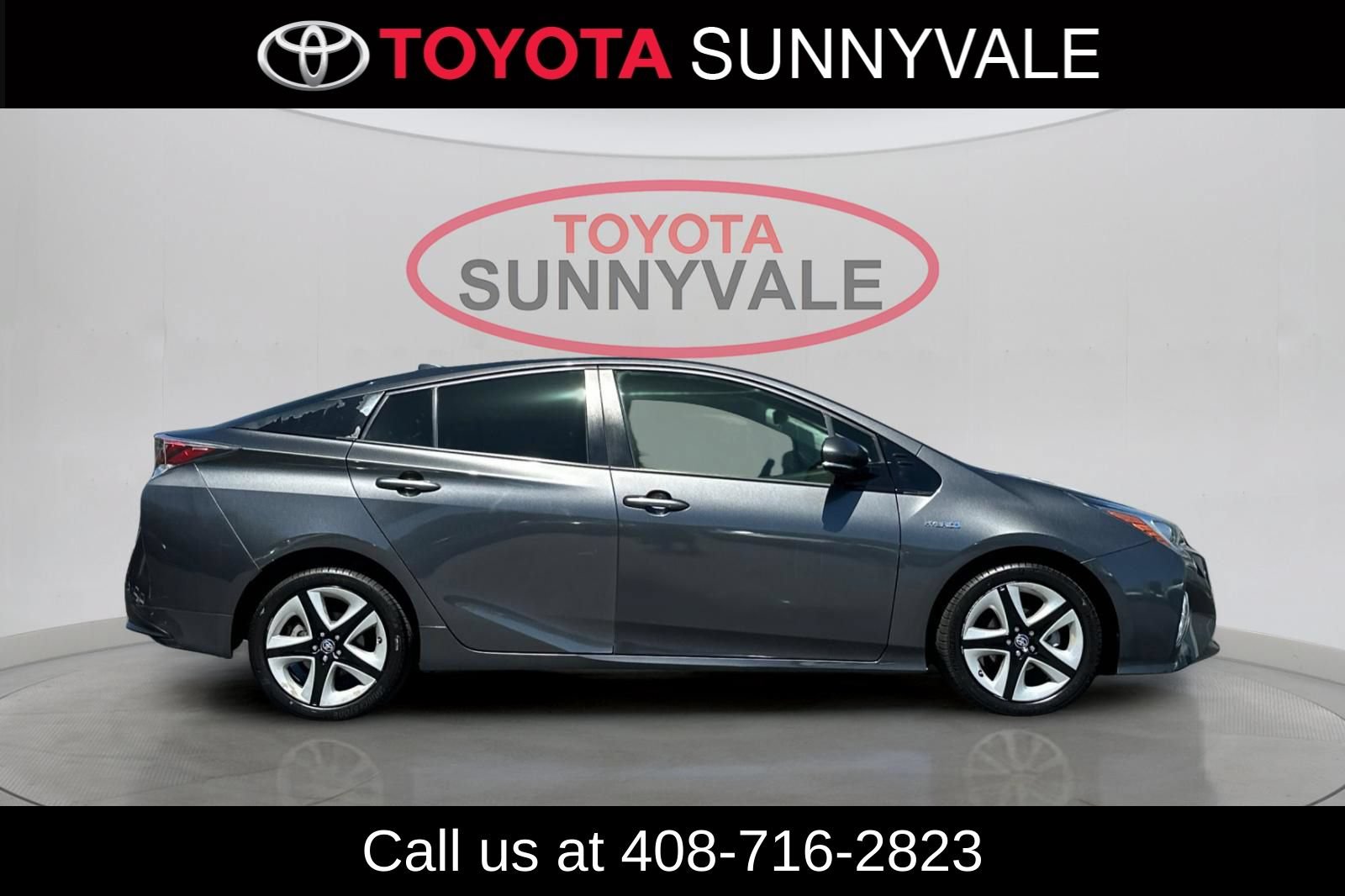 Used 2016 Toyota Prius Three Touring FWD image 9