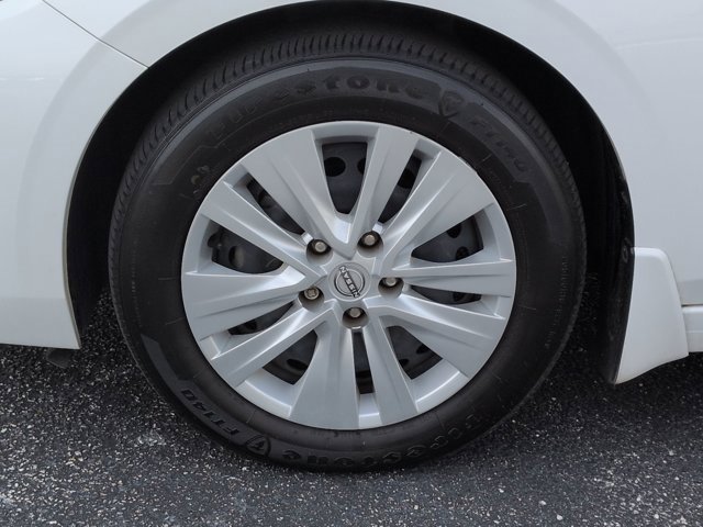 Used 2024 Nissan Sentra S image 11