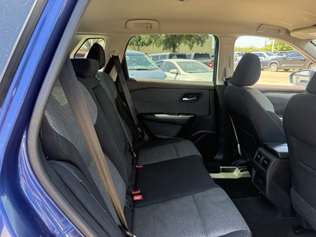 Used 2021 Nissan Rogue SV FWD image 29