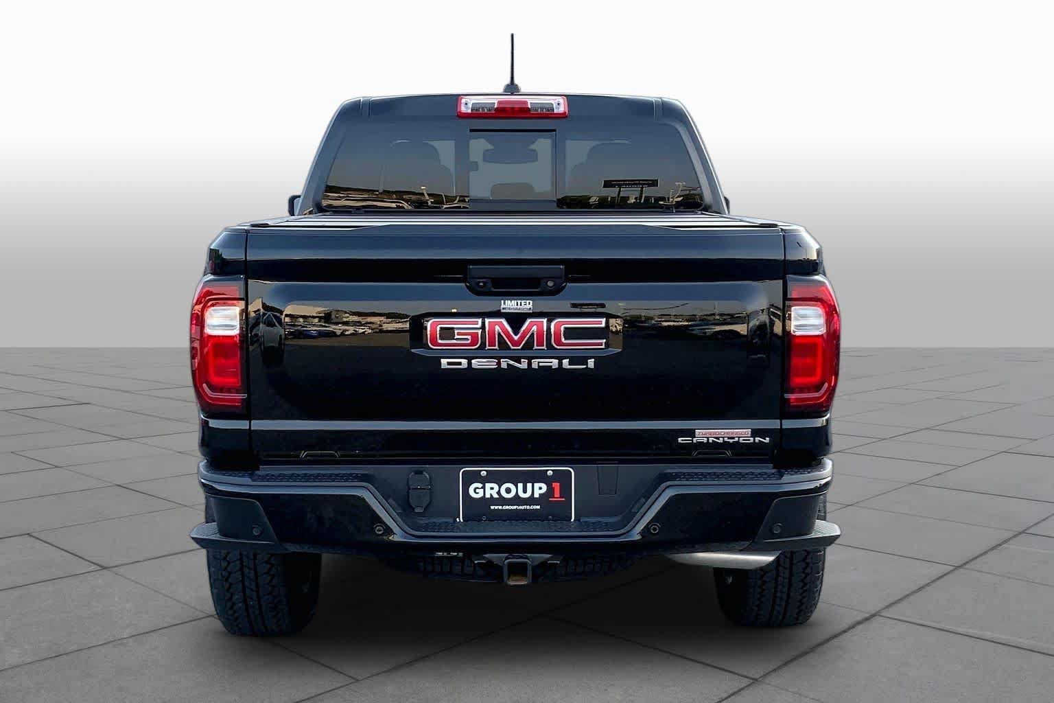Used 2026 GMC Canyon Denali AWD/4WD image 5