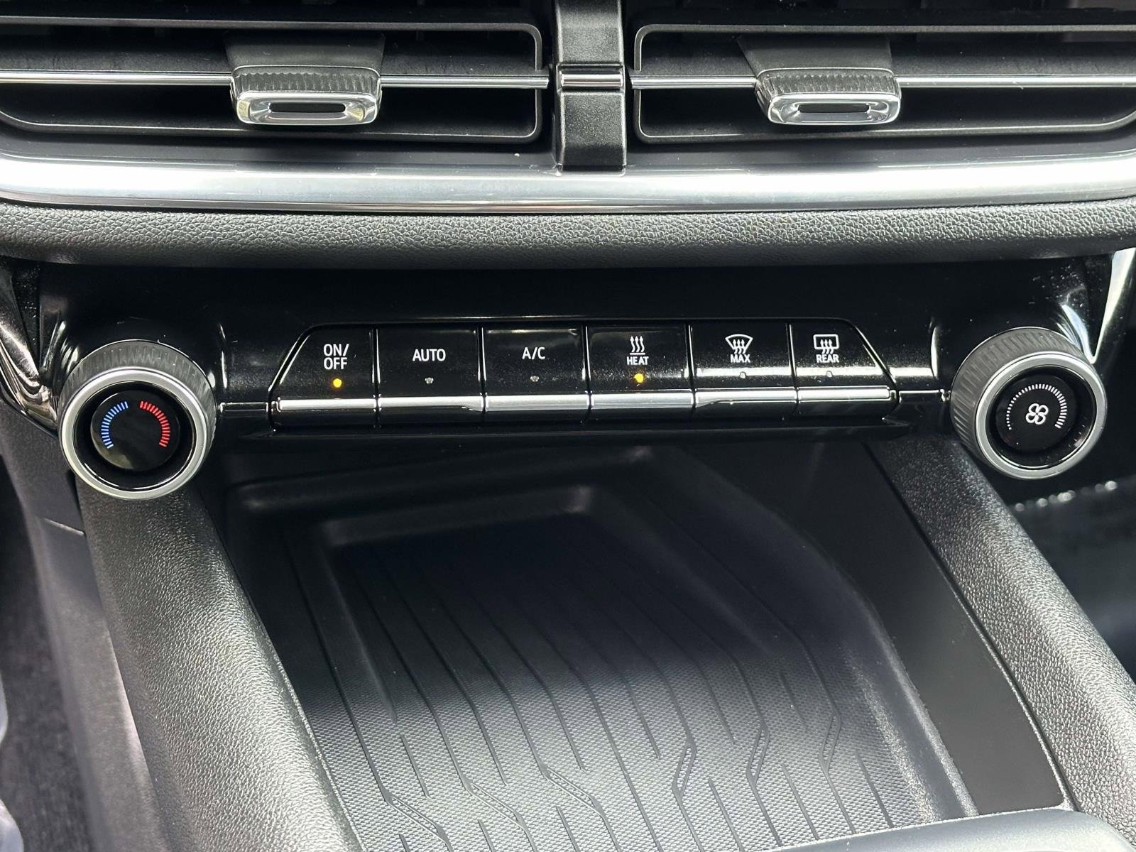 Used 2025 Chevrolet Equinox EV LT image 12