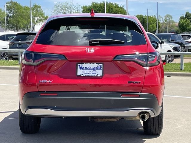 Certified 2025 Honda HR-V Sport image 5