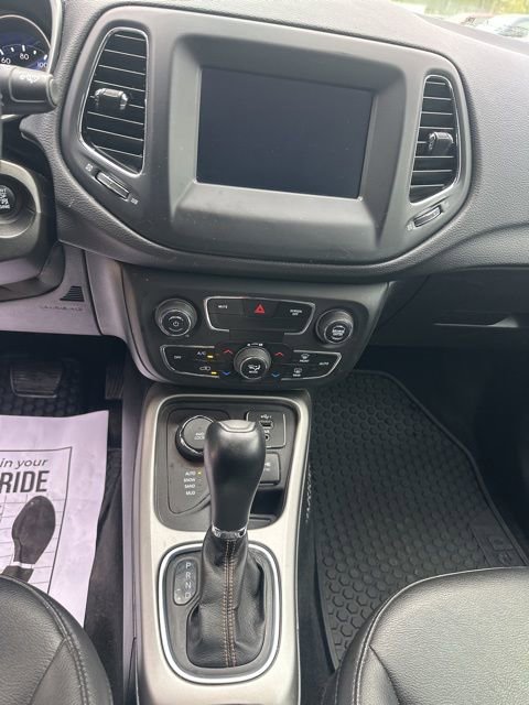 Used 2019 Jeep Compass Latitude w/ Popular Equipment Group AWD/4WD image 20