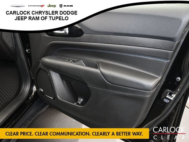 New 2026 Jeep Compass Latitude w/ Sun and Sound Group AWD/4WD image 38