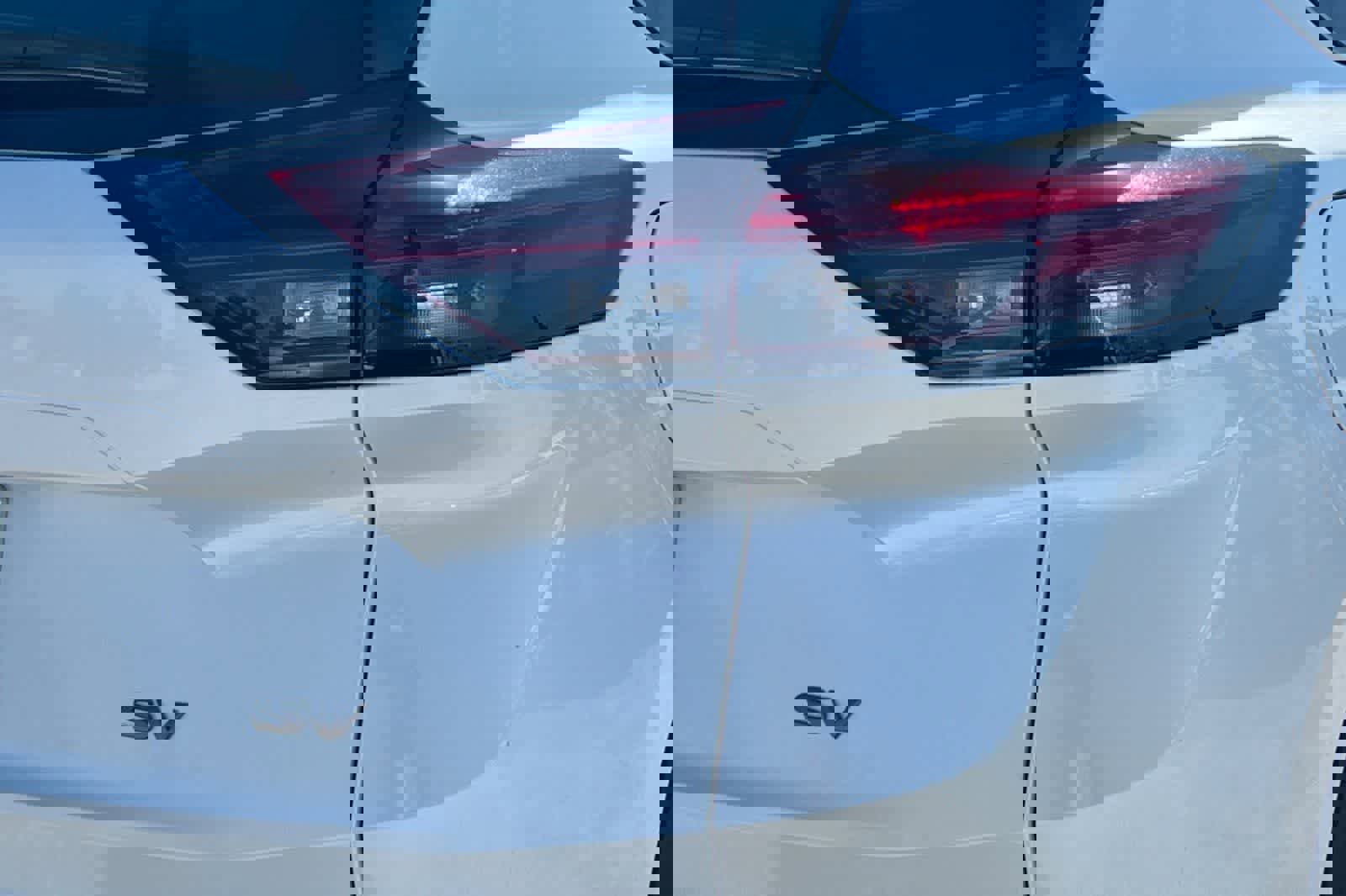 Used 2024 Nissan Rogue SV image 17