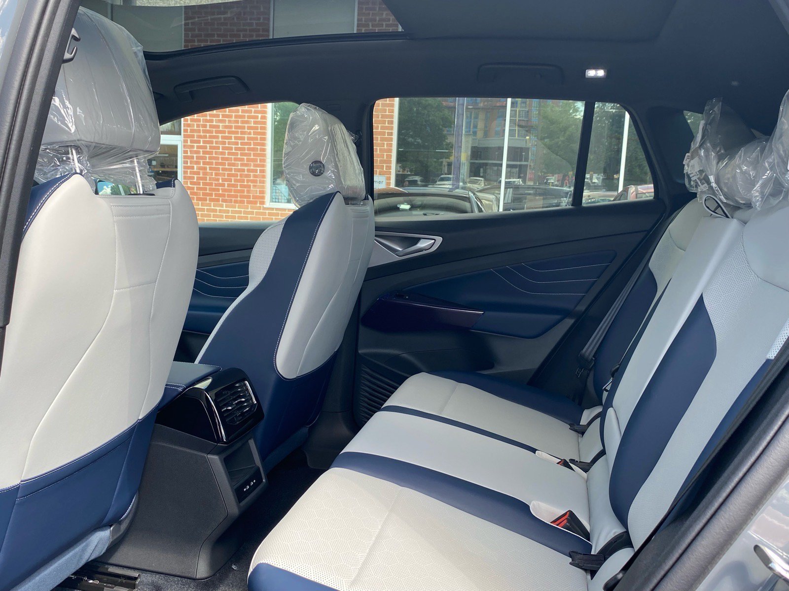 New 2026 Volkswagen ID.4 Pro S AWD/4WD image 11