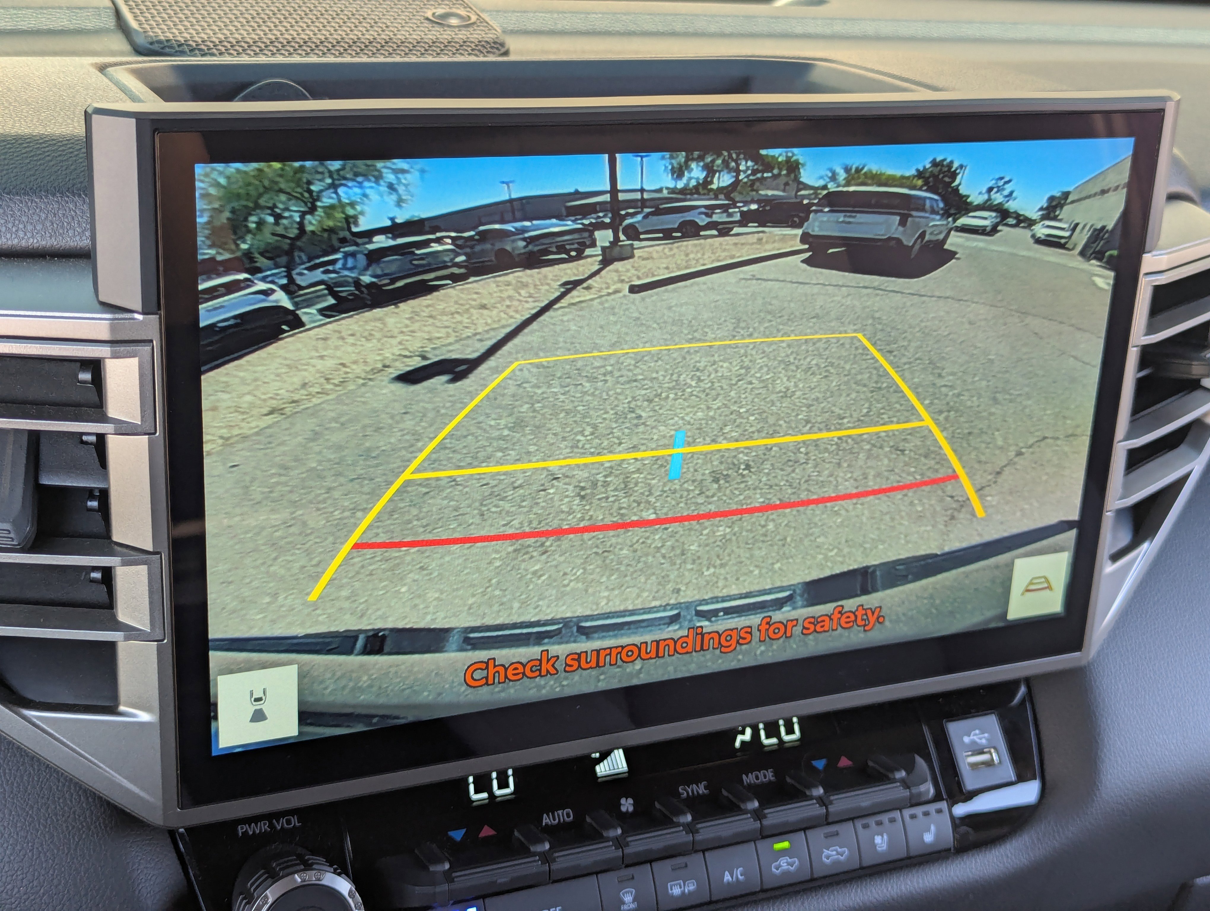 Used 2025 Toyota Tundra Limited image 26