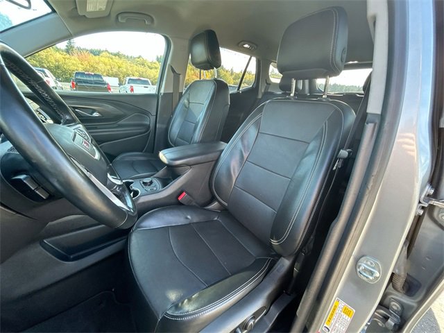 Used 2023 GMC Terrain SLT image 19