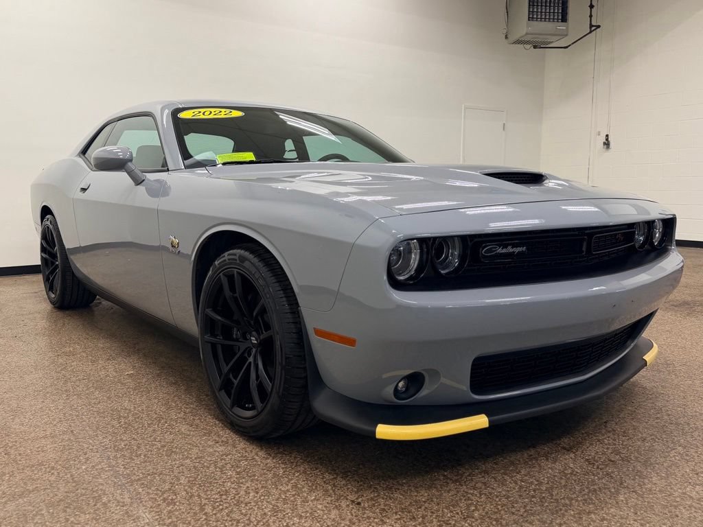 Used 2022 Dodge Challenger R/T Scat Pack RWD image 8