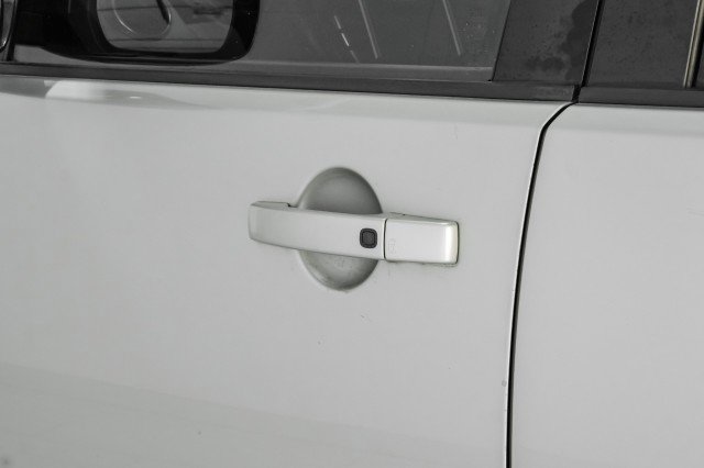 Used 2015 Land Rover LR4 HSE LUX image 43